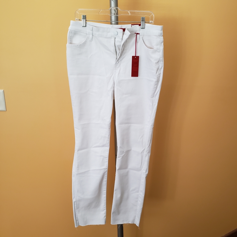 JLO 12L Curvy White Jeans